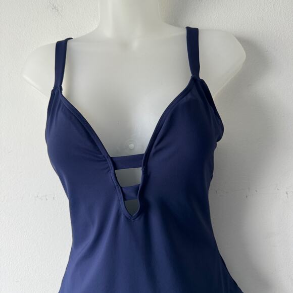 Nip Tuck Swimsuit Womens 6 Blue One Piece Built in Bra Bikini Beachy Pool - Picture 7 of 11